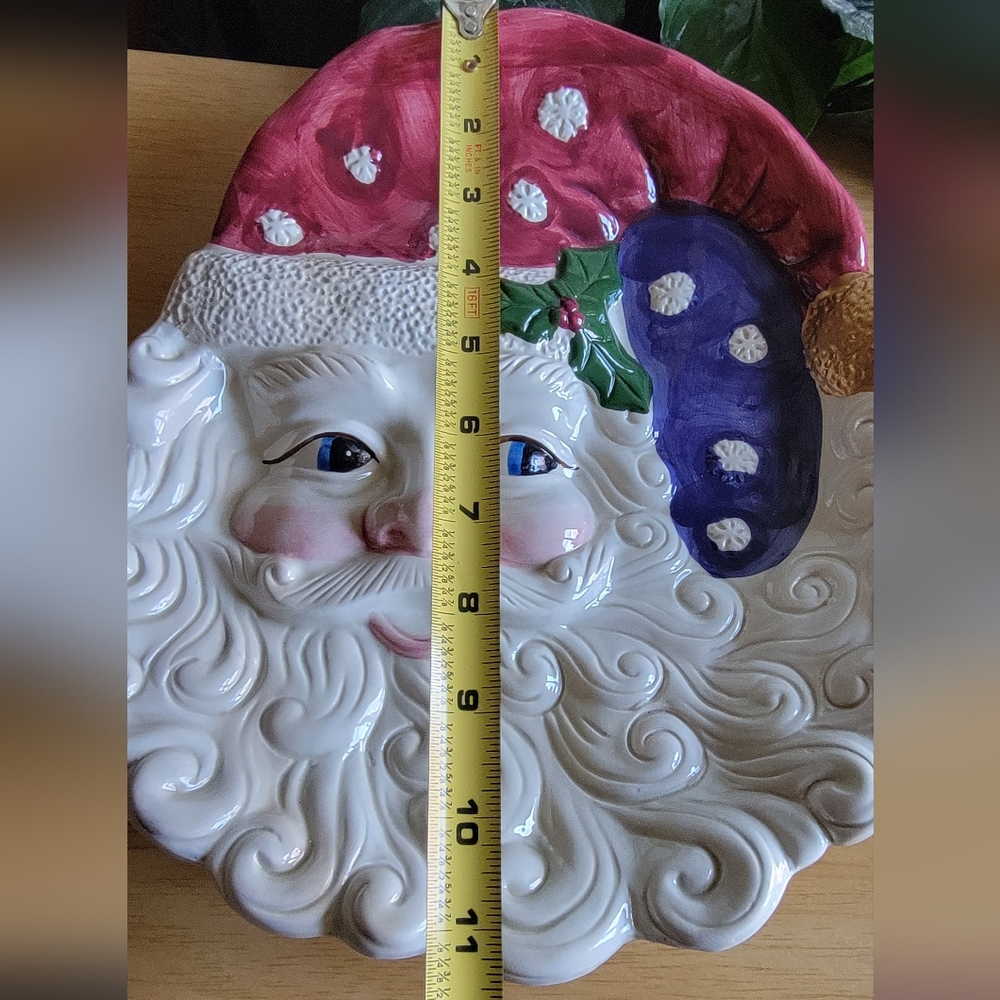 Santa Claus Ceramic Cookie Platter - Picture 4 of 5